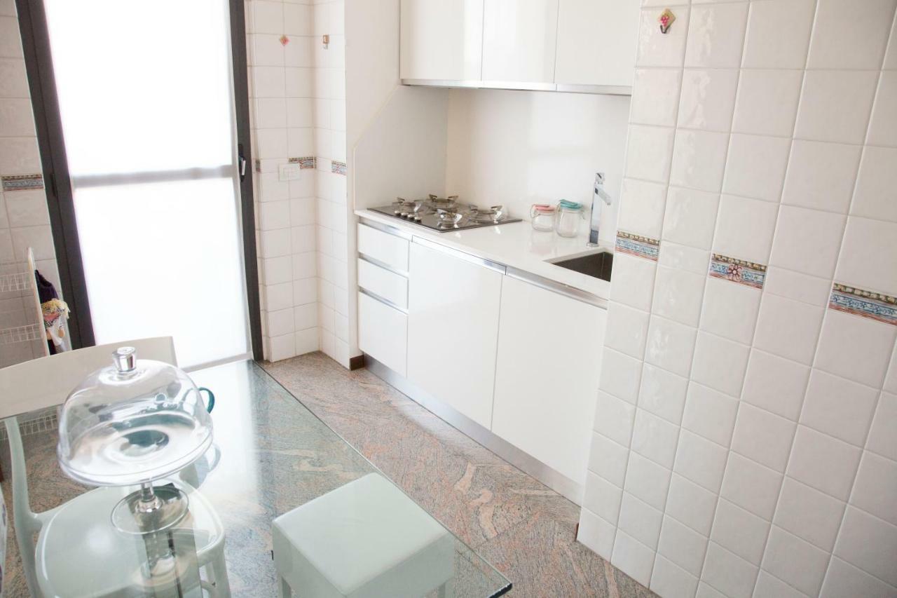 Downtown Eco Chic Apartment Milan Bagian luar foto