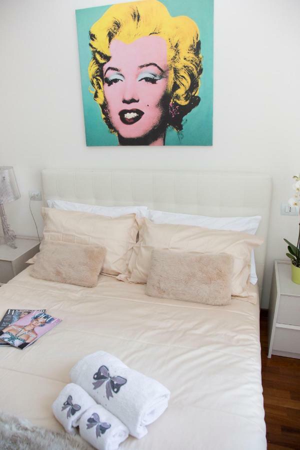 Downtown Eco Chic Apartment Milan Bagian luar foto